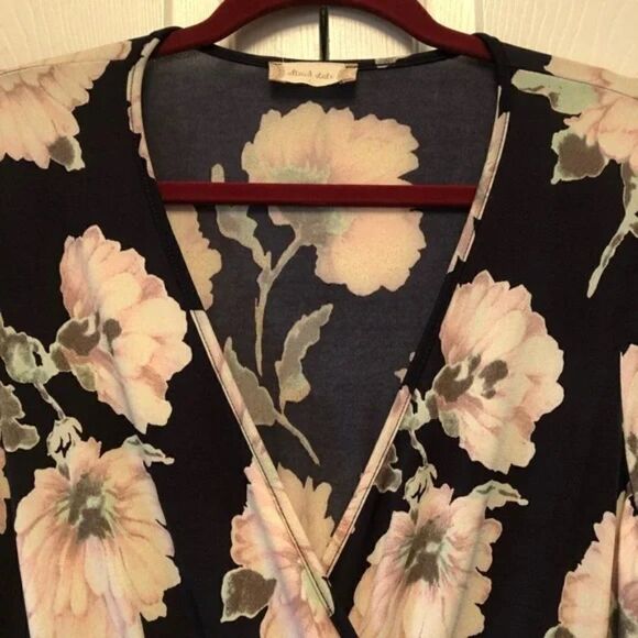 NWT - Altar’d State Navy Floral Dress - Picture 2 of 6